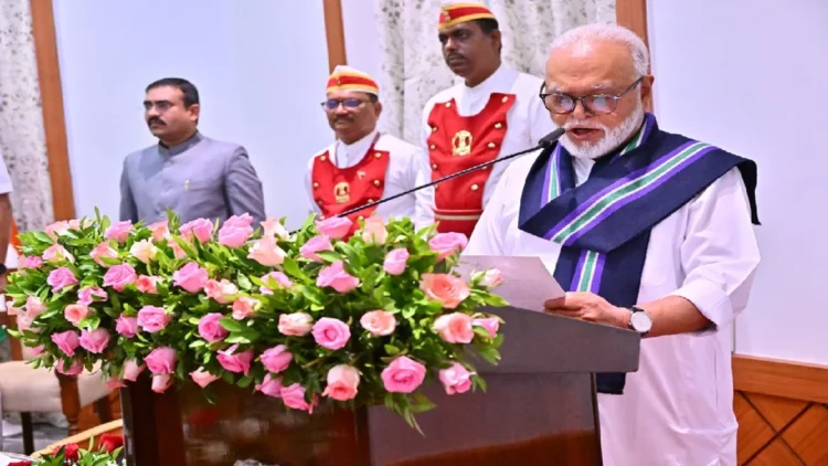 Chhagan Bhujbal Became Minister in Maharashtra Government: Chhagan Bhujbal got a ministerial post in Devendra Fadnavis government, after the oath, said-all good, all good, Chhagan Bhujbal Got Ministerial Post in Devendra Fadnavis GOWNAVIS GOWNAVINM Said- all is well that ends well