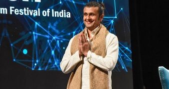 Controversy with alleged remarks in concert, Sonu Nigam apologizes to Kannada community