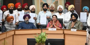 Delhi Government Distributed Appointment Letters to Sikh Riot Victims Families: Delhi Government distributed appointment letters to the families of 1984 Sikh riot victims, delhi government distributed appointed appointed appointed appointed appointed appointrs to the family Victims of Sikh Riot Victims