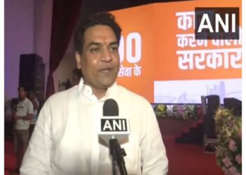 Delhi: On the completion of 100 days of Delhi government, BJP leader Kapil Mishra targeted the Aam Aadmi Party, said that instead of work, it does politics of protest "AAP"