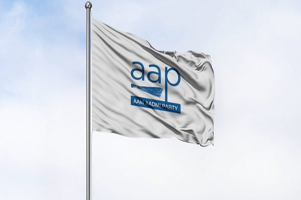 Delhi's first transgender councilor Bobby broke the relationship with 'AAP', joined this party