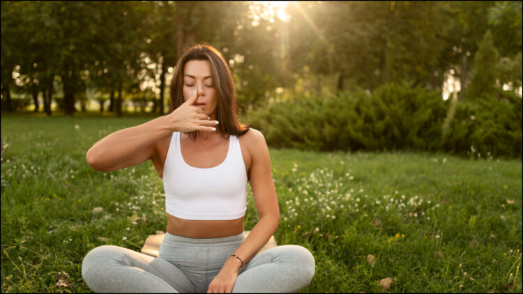 Do these 5 yogasanas every day to remove the anxiety, the troubles in breathing are overcome