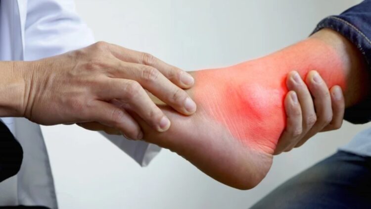 Due to increase in uric acid, there is severe pain in these organs of the body