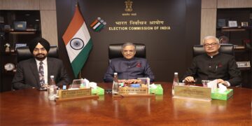 Election Commission of India à ¥ ¤ Electoral Roll Voter | Today latest update in hindi | Newstrack Hindi News | Up ka taaza samachar in hindi | Election Commission of India: Three new initiatives will be removed from death registration data, BLO will be identified clearly and voter information slip in the new collection. News Track in Hindi