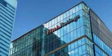 Fitch Ratings increased India's development estimate to 6.4 percent for the next 5 years