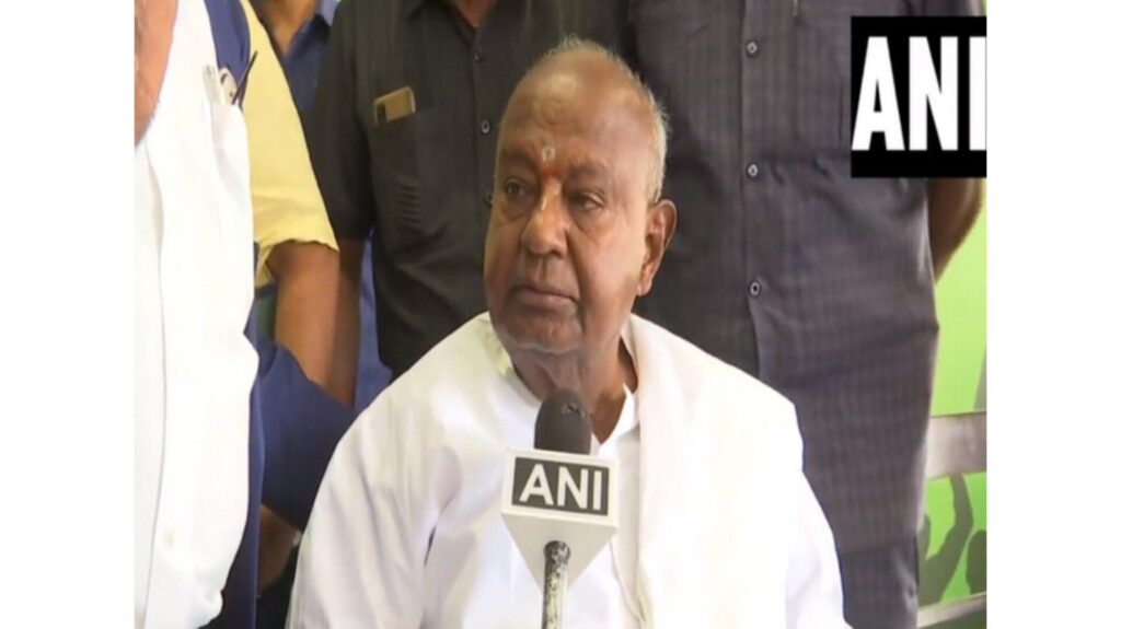 Former Prime Minister Deve Gowda appreciated India's "mature and restrained" military reaction on the Pahalgam attack