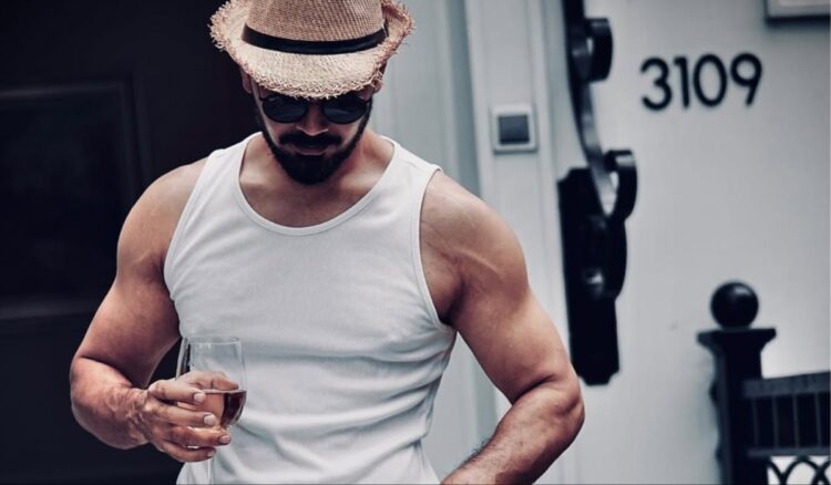 Fraud with the actor, the incident heard on social media, he said- he cheated me
