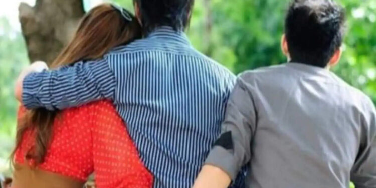 Friendship, love and then living in live in, later killed partner to get rid of the chase