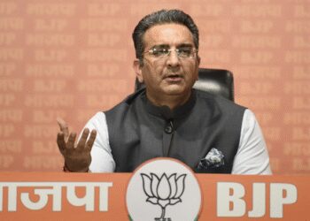 गौरव भाटिया का सपा पर हमला: विंग कमांडर व्योमिका सिंह के अपमान पर उठाया सवाल, INDIA गठबंधन को बताया ‘ठगबंधन’