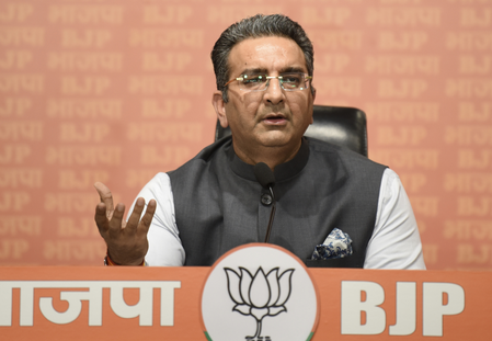 गौरव भाटिया का सपा पर हमला: विंग कमांडर व्योमिका सिंह के अपमान पर उठाया सवाल, INDIA गठबंधन को बताया ‘ठगबंधन’