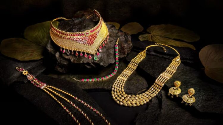 Gold Price Today: Gold prices rose strongly by Rs 1400, check today's fresh price