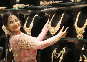 Gold price continues to rise, more than Rs 1,400 per 10 grams became expensive