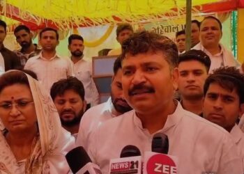 Government is not a circus in the state: Julie