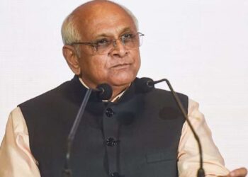 Gujarat government allowed employees to go on leave
