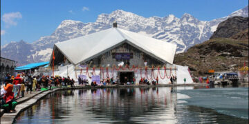 Gurudwara Hemkund Sahib is planning to travel, so know how to reach here
