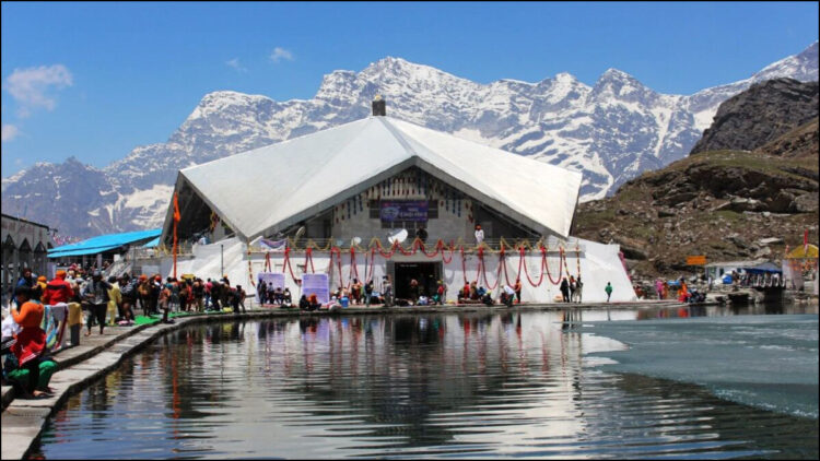 Gurudwara Hemkund Sahib is planning to travel, so know how to reach here