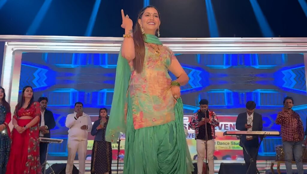 Haryanvi Song: छोरी मैं हरियाणे की Sapna Choudhary का धांसू डांस परफॉर्मेंस जो हर दिल को छू गया