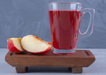 Have you ever drank Apple Shake? Try this healthy recipe in summer