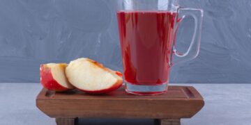 Have you ever drank Apple Shake? Try this healthy recipe in summer