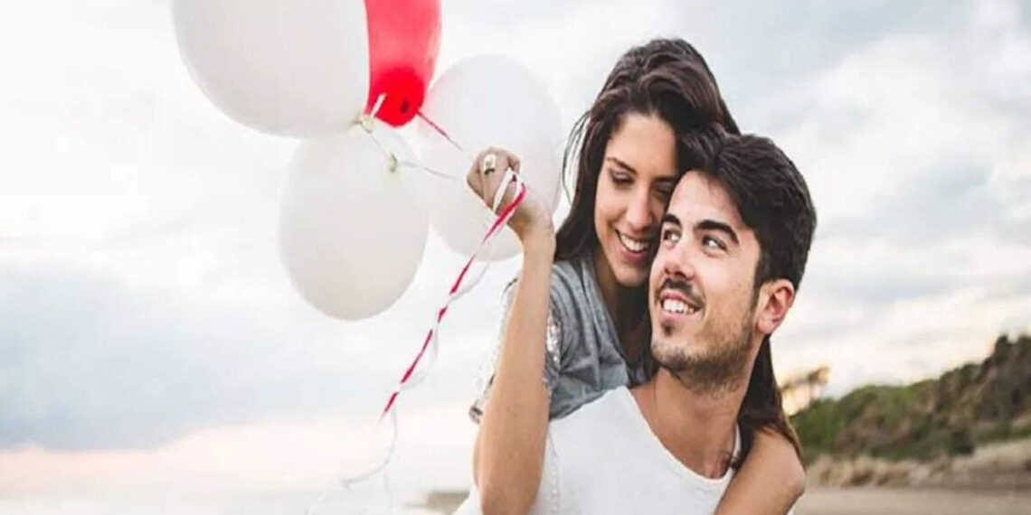 क्रश को बिना सीधे बोले कैसे करें प्रपोज? वीडियो में जानिए 5 ऐसे रामबाण तरीके जिनसे बिना कुछ कहे बन जाएगा काम 