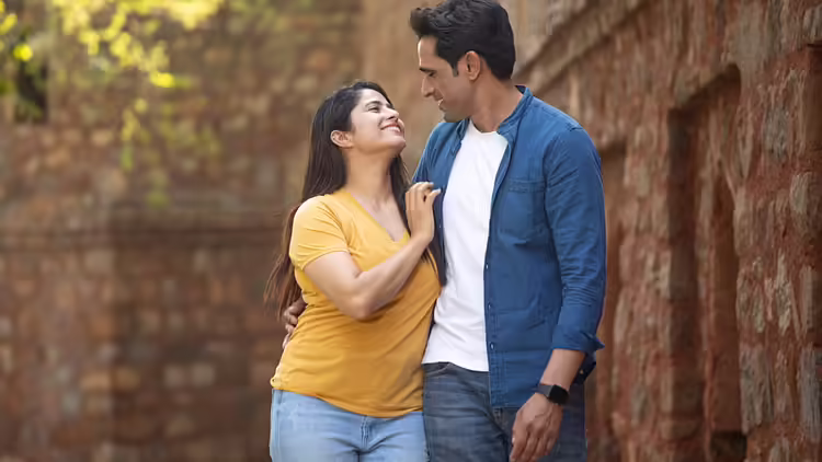 अगर मर्द जान लें महिलाओं की ये 5 कोमल भावनाएं तो प्यार और विश्वास दोनों जीत सकते हैं, वीडियो में जाने क्या है वो बातें 