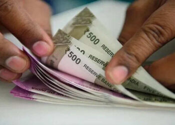 If you are also going to leave the job, then do this work related to PF, otherwise you will not be able to withdraw money