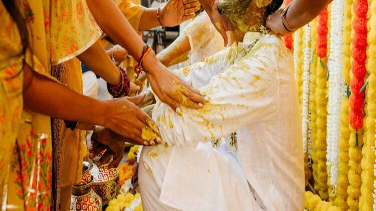 In Kota, 500 meters before the bride's house, the groom was killed, serious injured, some baraati in stampede also injured