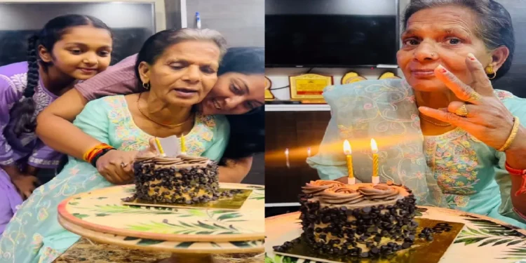 In particular, Anjana Singh celebrated Mother's Day, cake cut off from old mother's hands