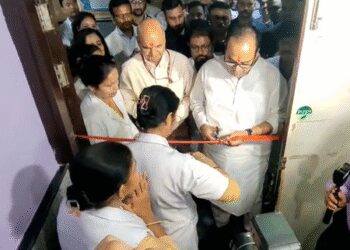 दिल्ली के द्वारका स्थित इंदिरा गांधी अस्पताल में