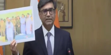 India EXPOSED PAKISTAN: India opened Pakistan's pole, India exposed Pakistan by menma bin landen and showing photos of the funeral of terrorist
