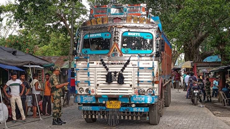 India's action on readymade garment ban shocks Bangladesh, 36 truck border and stranded