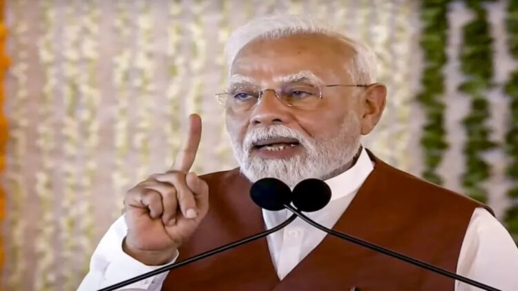 'India's strength is not just a weapon, unity is also unity', PM Modi gave strict message to Pakistan