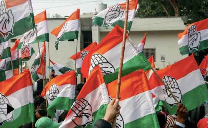 Information about the book mentioned while making a statement about Savarkar from Rahul Gandhi
