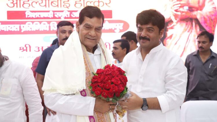Initiative to Strengthen Basic Education in Up inauration of Chief Minister Schemes in Jaunpur and Visit of Minister Ak Sharma | Jaunpur News: Initiative to strengthen basic education in UP, Chief Minister's schemes in Jaunpur and Minister A.K. Sharma's visit | News Track in Hindi