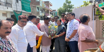 Jaipur city Sasand Manju Sharma inaugurated the work of interlocking tiles