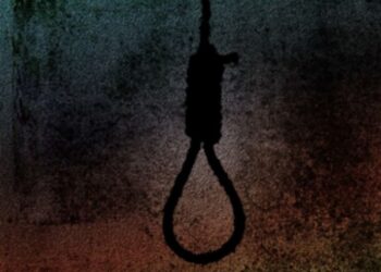Jharkhand: Dead body of youth found hanging from tree two days before marriage, sensation in the area