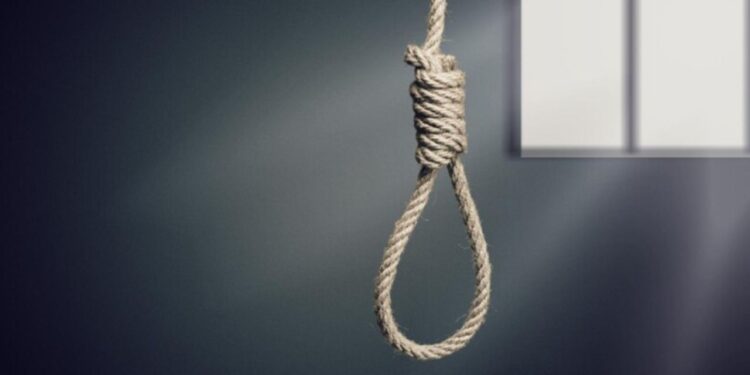 Jharkhand News | Jamshedpur News in Hindi | Cancer Patient Suicide | Tata Steel Manager Batting Cancer | Cancer News | , Four bier from the same house, a young man suffering from cancer took a terrible step with his wife and two daughters, family in shock. News Track in Hindi