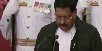 Justice BR Gavai, who became the new Chief Justice of India, President Murmu administered the oath