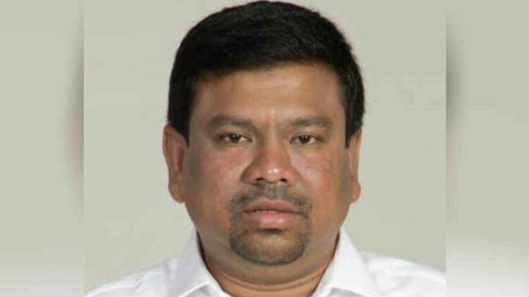 K. Navas kani | Politician K. Navas Kani | Politician K. Navas Kani Biography | Politician K. Navas Kani Lifestyle | Politician K. Navas Kani Early Life | Politician K. Navas Kani Education | Politician K. Navas Kani Family | K. Navas Kani Political Career | Politician K. Navas Voice of Muslim League in Tamil Nadu Politics | Newstrack Hindi News | Special News in Hindi Samachar | Politician K. Navas Kani Wikipedia: K. Nawas Kani ... The strong voice of the Muslim League in the politics of Tamil Nadu. News Track in Hindi