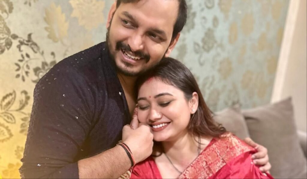Kapil Sharma's friend Paritosh Tripathi became father, Meenakshi Chand gave birth to daughter