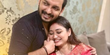 Kapil Sharma's friend Paritosh Tripathi became father, Meenakshi Chand gave birth to daughter