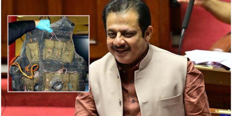 Karnataka Minister Zameer Ahmed Statement | Pahalgam Attack | Asked to PM modi and shah for suicide bomb | Modi ji and Amit Shah give me suicide bomb ... Minister decided to die in the name of the country! , News Track in Hindi