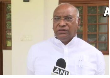 Kharge's appeal to Congress spokespersons: Take the subject of caste census among the public