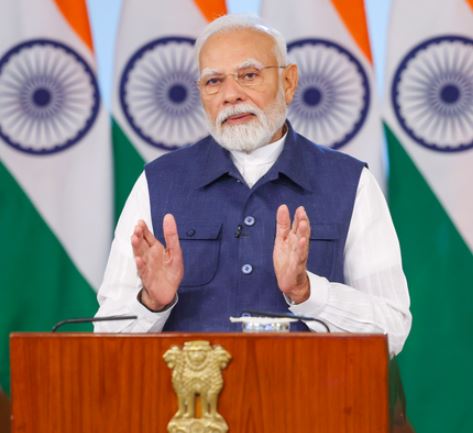 Know when PM Modi made his Aadhaar card made