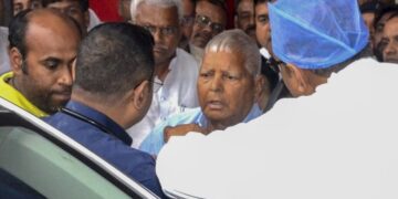 Lalu's difficulties increased. 'Land for Job' will be sued in money laundering case