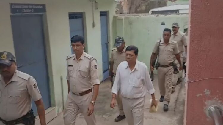 Life imprisonment to a lecturer who sent a bomb as a gift to a newly married couple