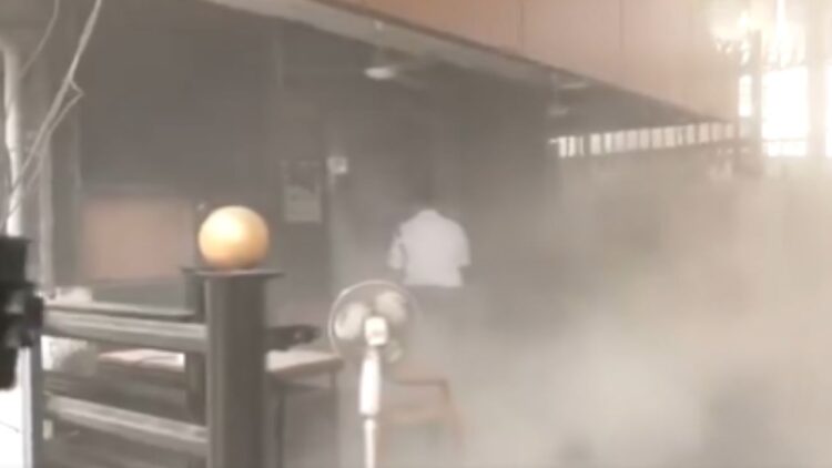 Maharastra Vidhansabha | Maharastra Vidhansabha Fire News | Maharastra News | Maharastra Vidhansabha Short Circuit | , A fire broke out in the fire in the fire, a fire in the security scanning machine from the short circuit. News Track in Hindi