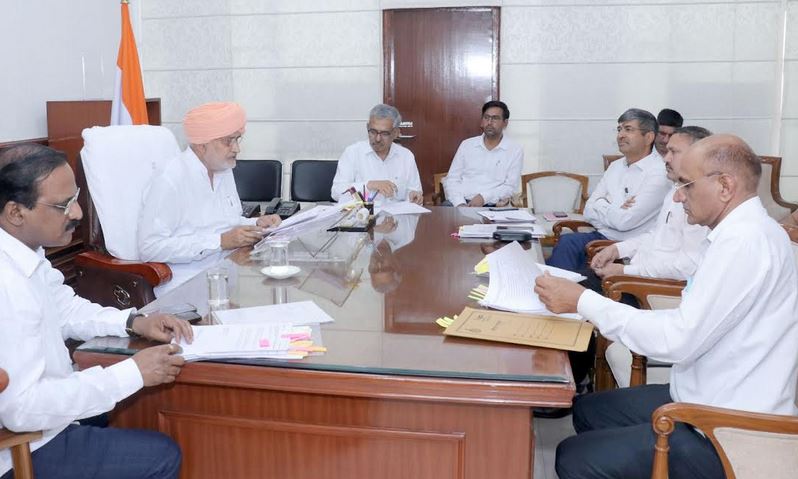 Make a complete use of the budget of the schemes of Agriculture Department: Agriculture Minister