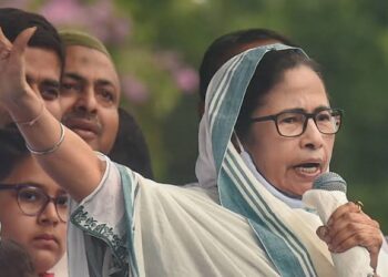 Mamta Banerjee will go on a tour for the first time after the Murshidabad violence, BJP said - 'Chief Minister is arriving after the evidence is erased'