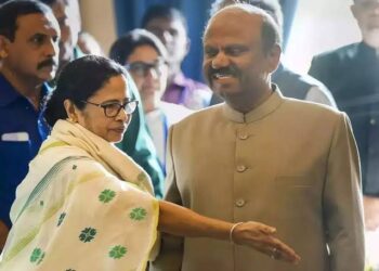 Mamta's two -day visit in Murshidabad, CM silence on Governor's report